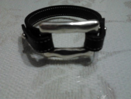 Pulsera cuadro negra